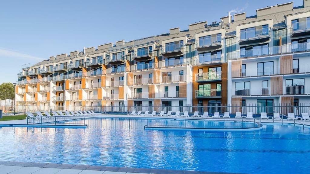 Apartamenty Sunrise Kolobrzeg Podczele Exteriör bild