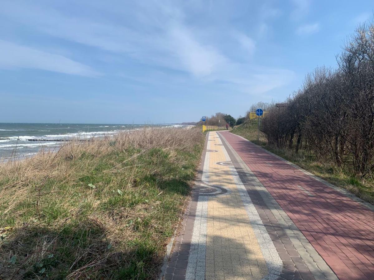 Apartamenty Sunrise Kolobrzeg Podczele Exteriör bild