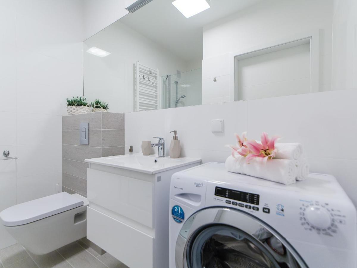Apartamenty Sunrise Kolobrzeg Podczele Exteriör bild